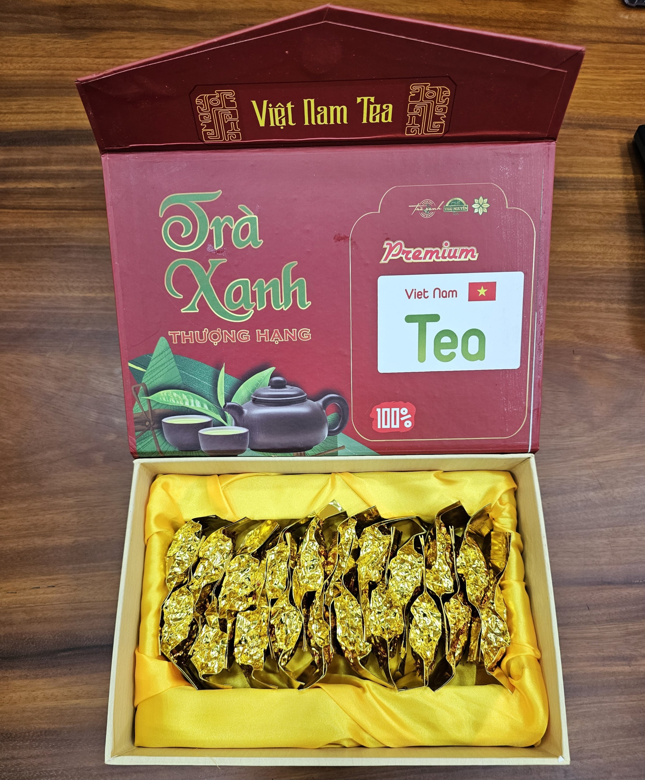TRÀ OOLONG HỘP VIP 20 TÚI